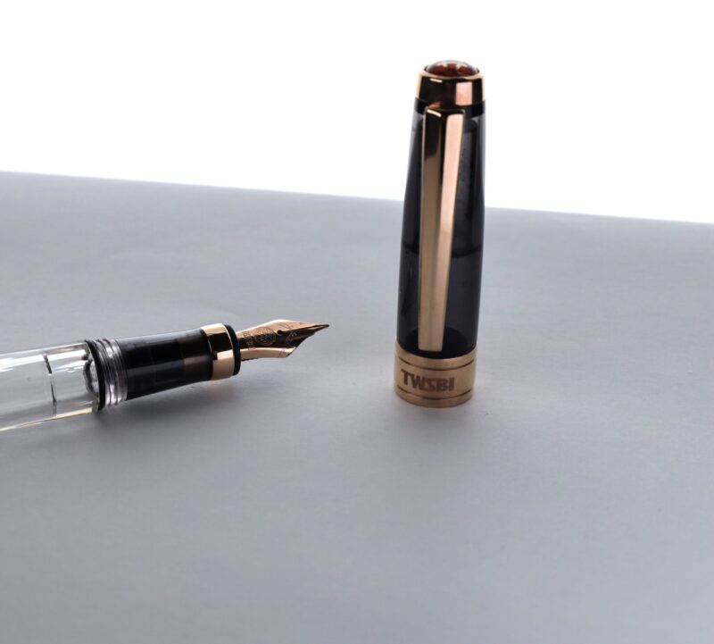TWSBI - Diamond 580 Smoke Rose Gold II - Fountain Pen - Bilde 11