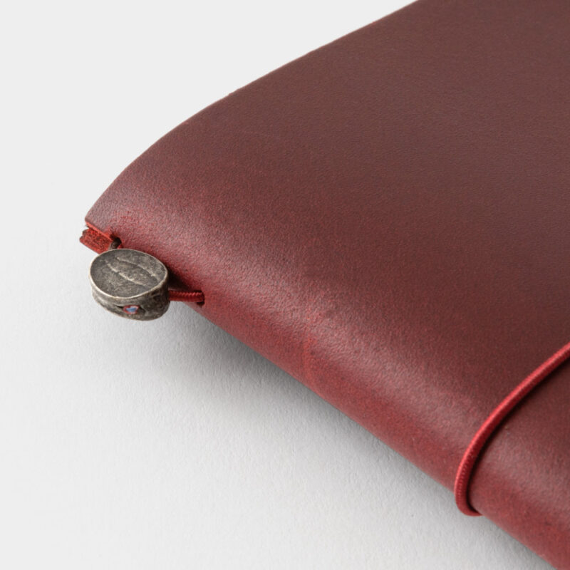 Traveler's Notebook - 2025 Limited Edition - Love and Trip - Passport Size - Red - Bilde 4