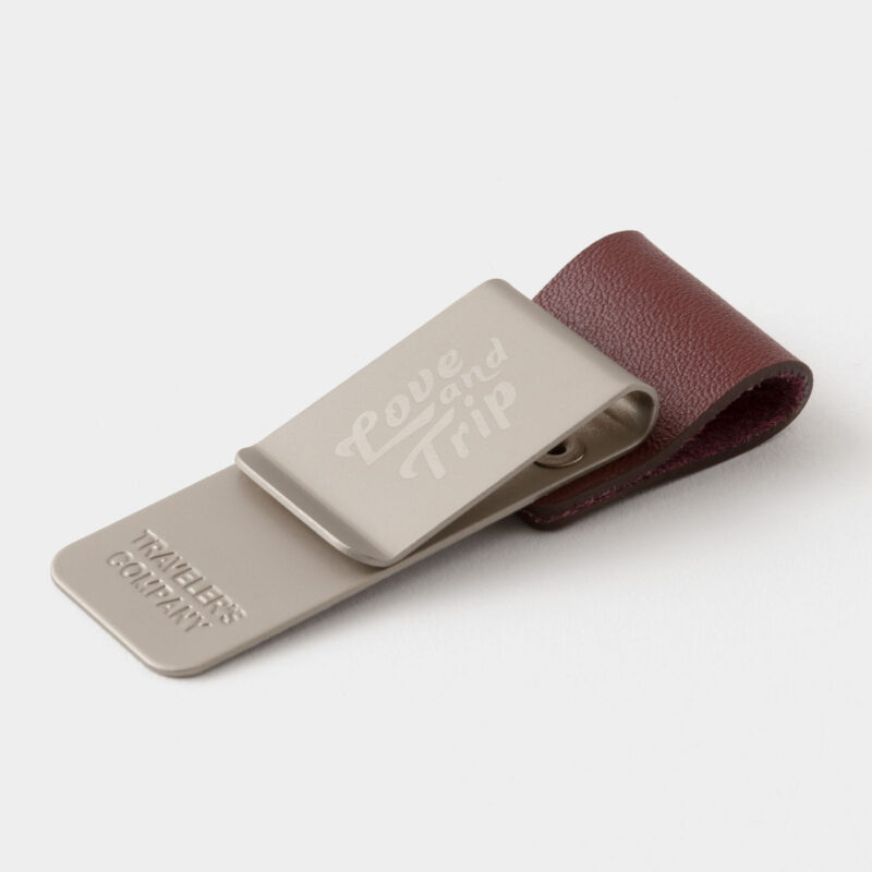 Traveler's Notebook - 2025 Limited Edition - Love and Trip - Pen Holder - Bilde 5
