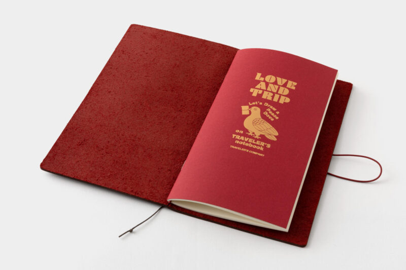 Traveler's Notebook - 2025 Limited Edition - Love and Trip - Regular Size - Red - Bilde 6