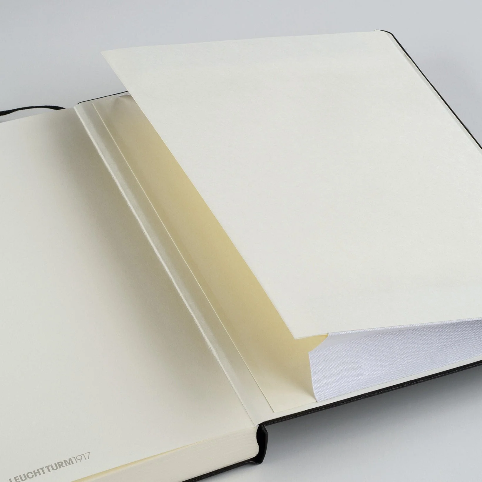 Leuchtturm1917 – Hardcover Notebook Dot Grid – A5 Bubblegum - Bilde 6